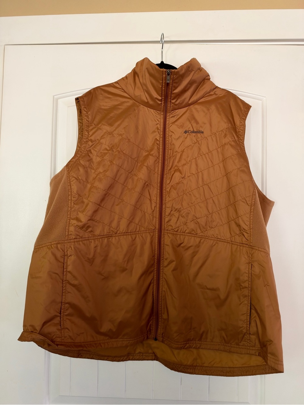 Columbia Women's Vest in Rust